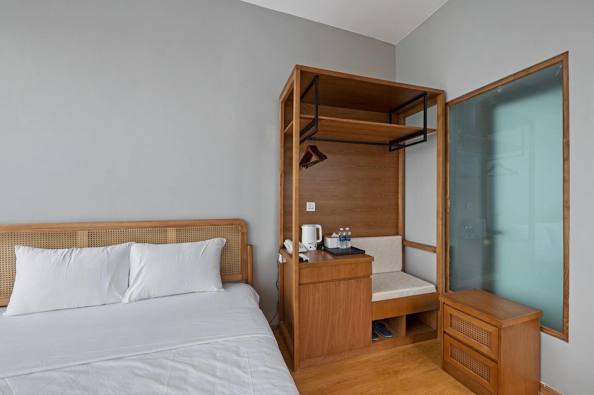 Lakeview Residence Hotel ハノイ市 エクステリア 写真